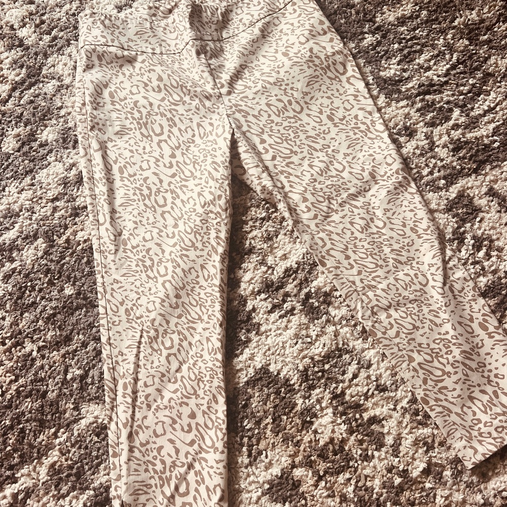 SOFT SURROUNDINGS PRINT LEGGINGS. SIZE PXL